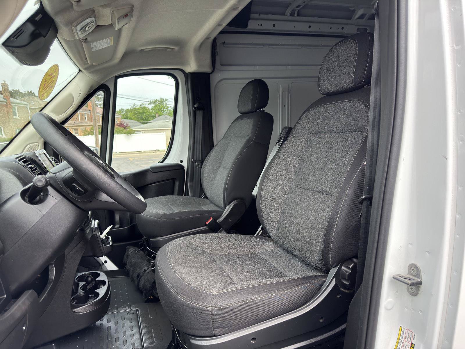 Used 2025 RAM ProMaster 2500 w/ Convenience Group FWD image 29