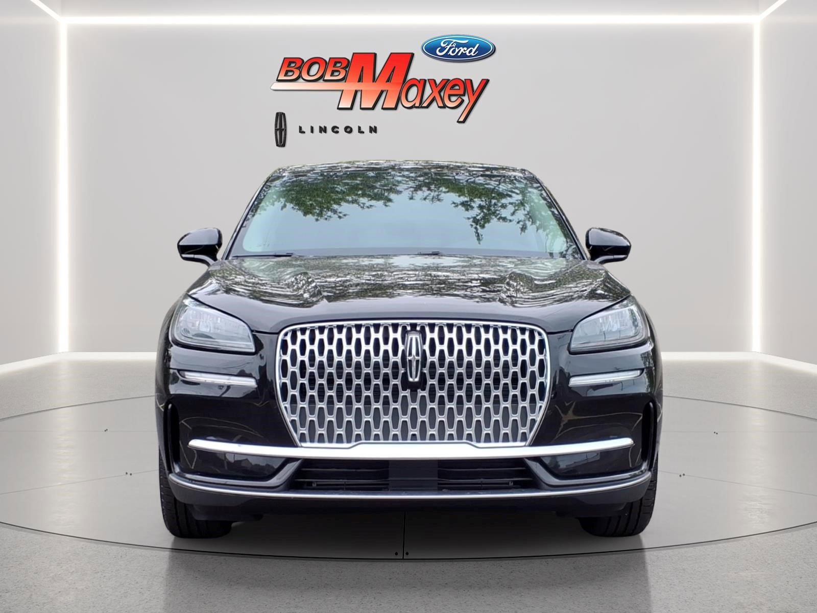 Used 2024 Lincoln Corsair FWD image 2