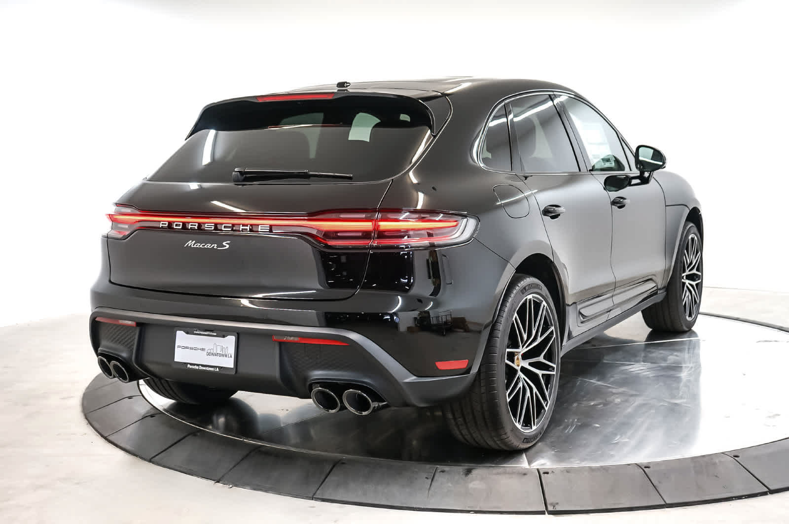 New 2026 Porsche Macan S AWD/4WD image 9