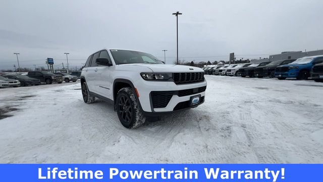 Used 2026 Jeep Grand Cherokee Altitude AWD/4WD image 2