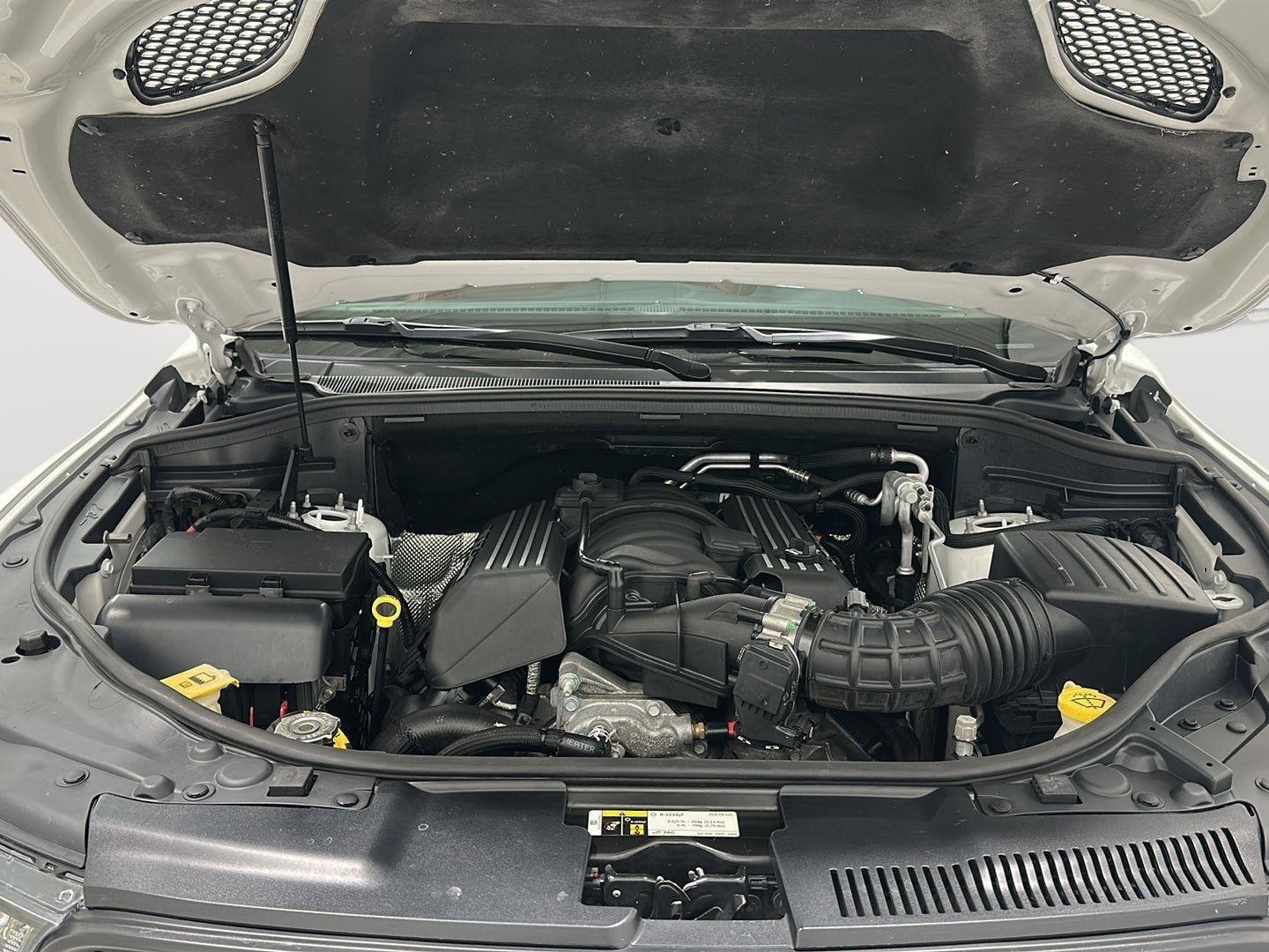 Used 2018 Dodge Durango SRT w/ SRT Interior Appearance Group image 28