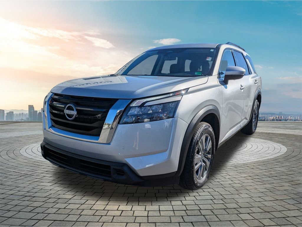 Certified 2024 Nissan Pathfinder SV image 9