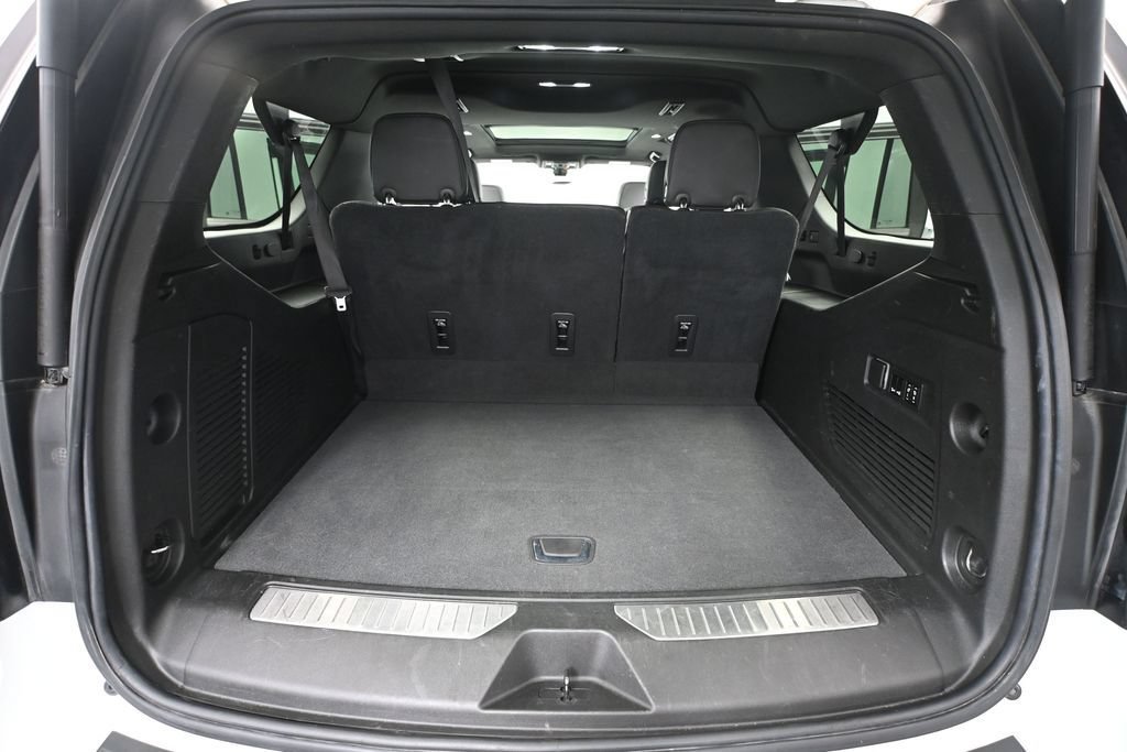 Used 2021 Chevrolet Suburban High Country AWD/4WD image 49