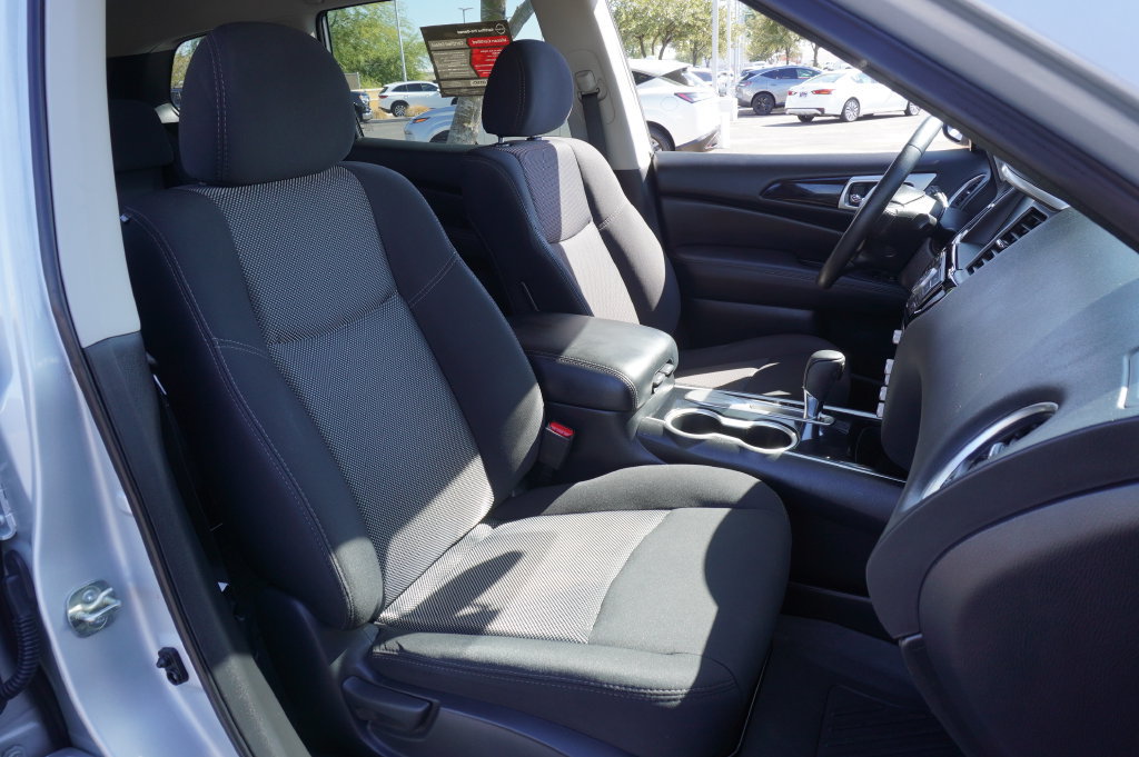 Certified 2020 Nissan Pathfinder SV FWD image 13