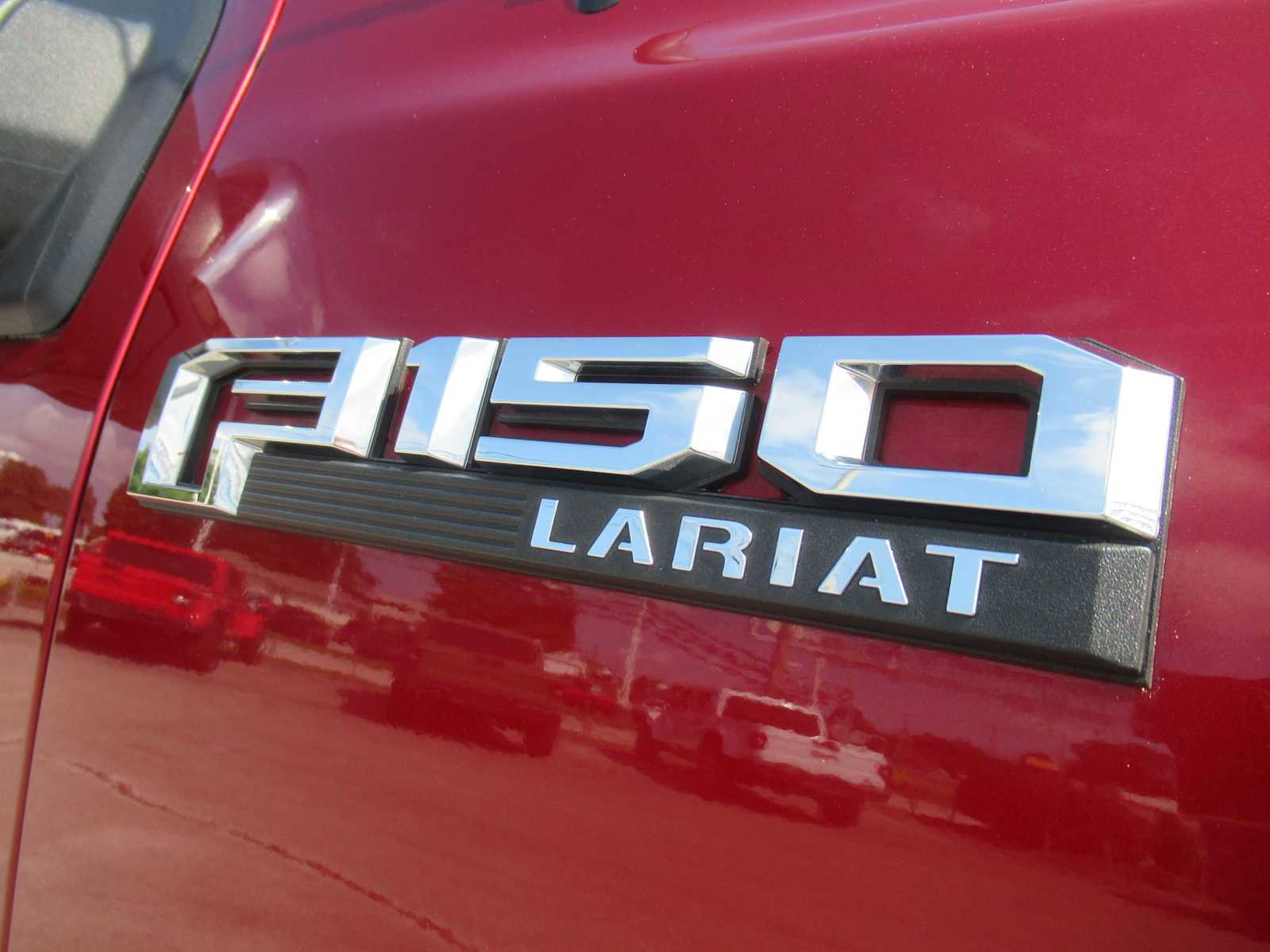 Used 2019 Ford F150 Lariat w/ Equipment Group 502A Luxury image 15