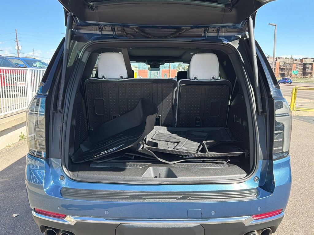 Used 2025 Chevrolet Tahoe Premier image 23