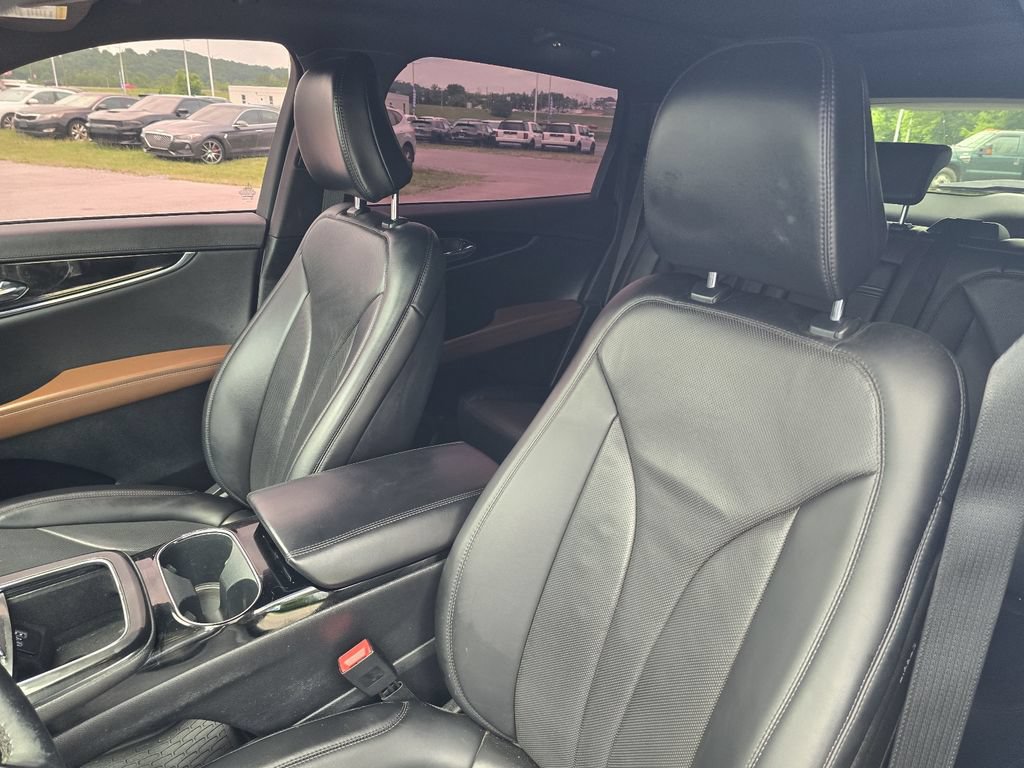 Used 2022 Lincoln Nautilus Reserve AWD/4WD image 13