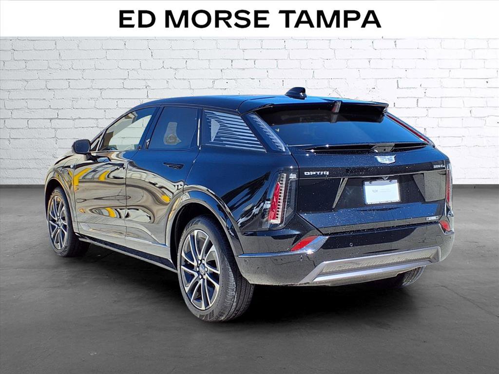 Certified 2025 Cadillac Optiq Sport 2 AWD/4WD image 3
