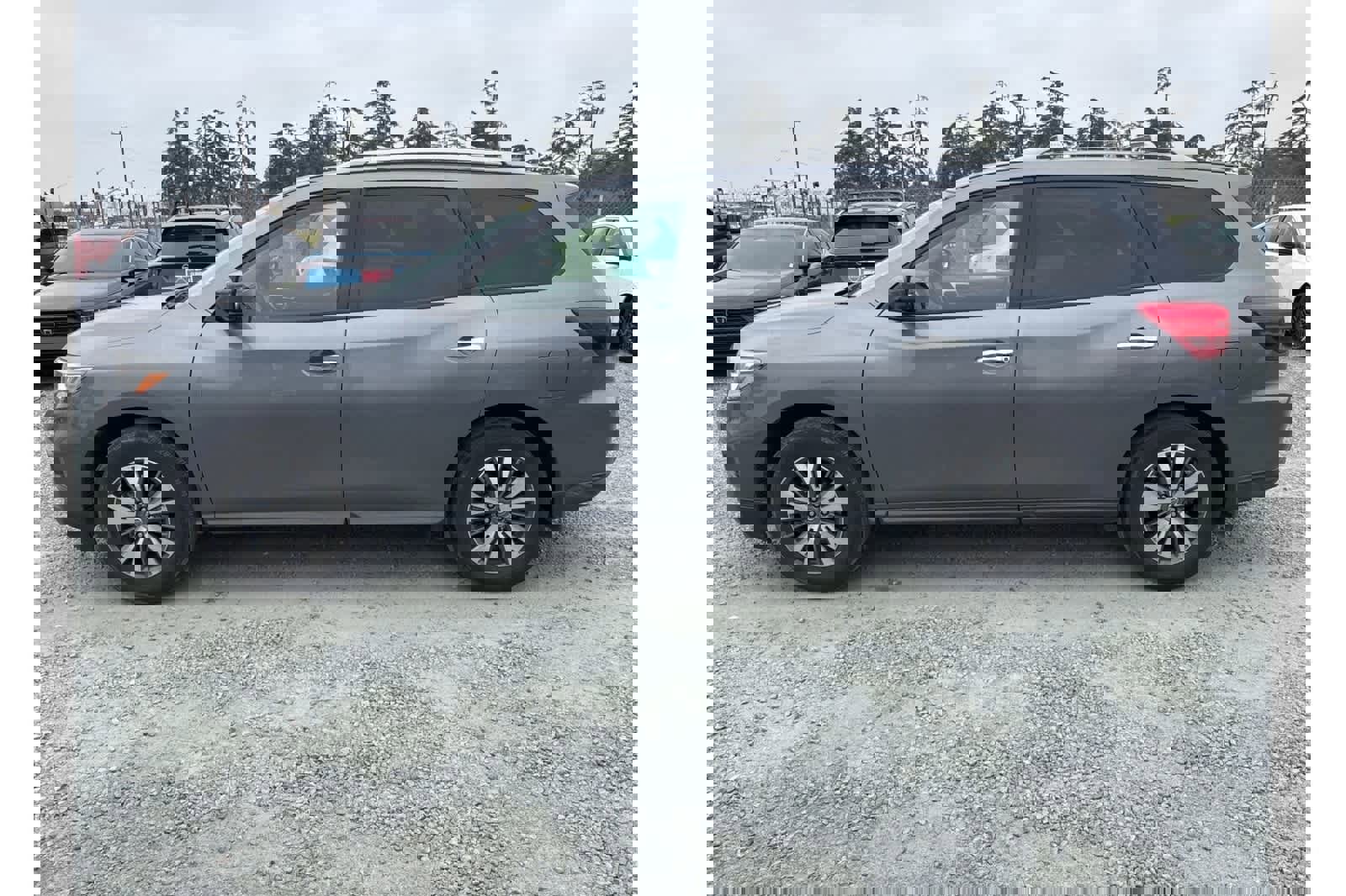 Used 2020 Nissan Pathfinder S image 6