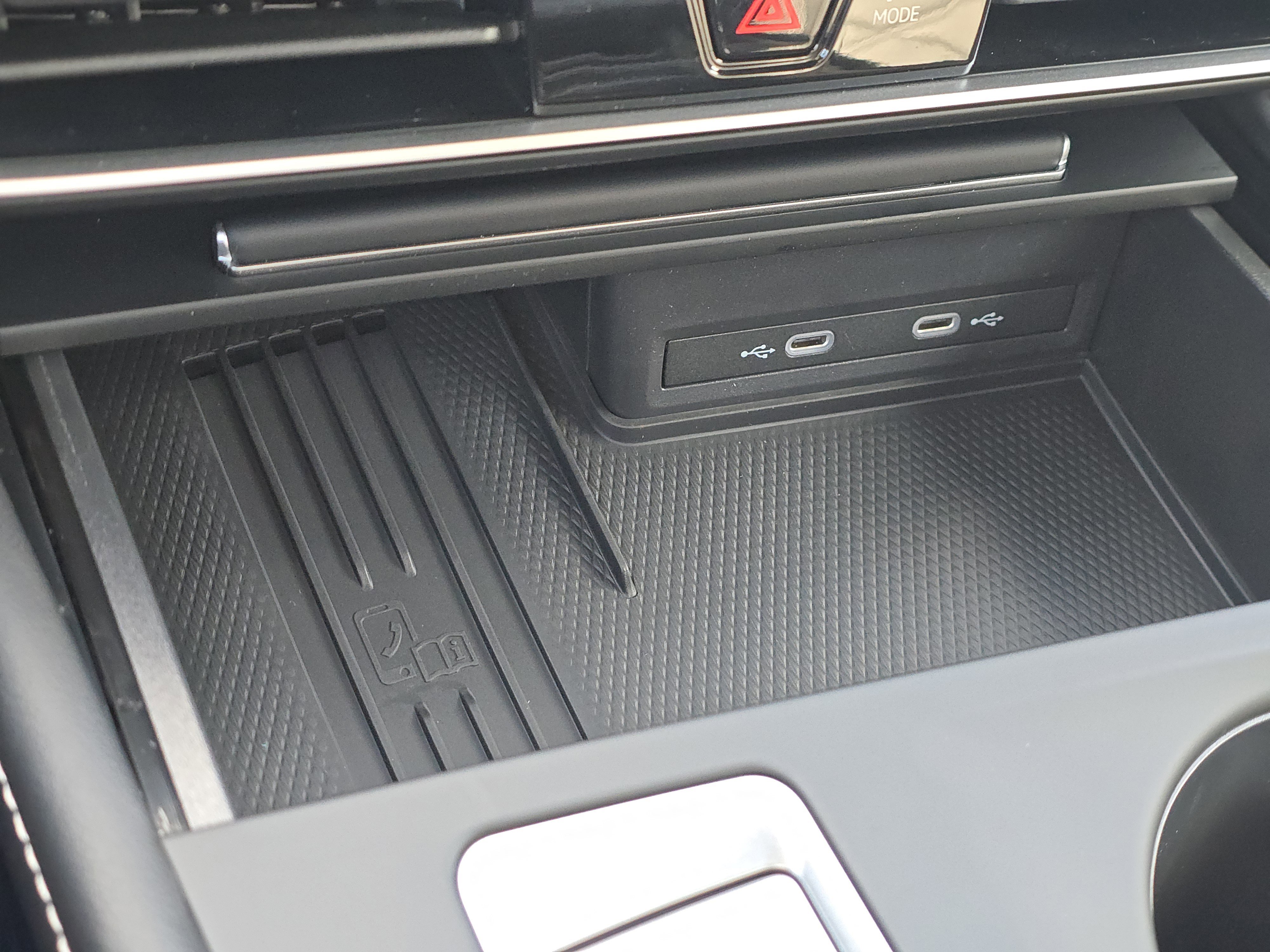 New 2026 Volkswagen Atlas Cross Sport SE image 24