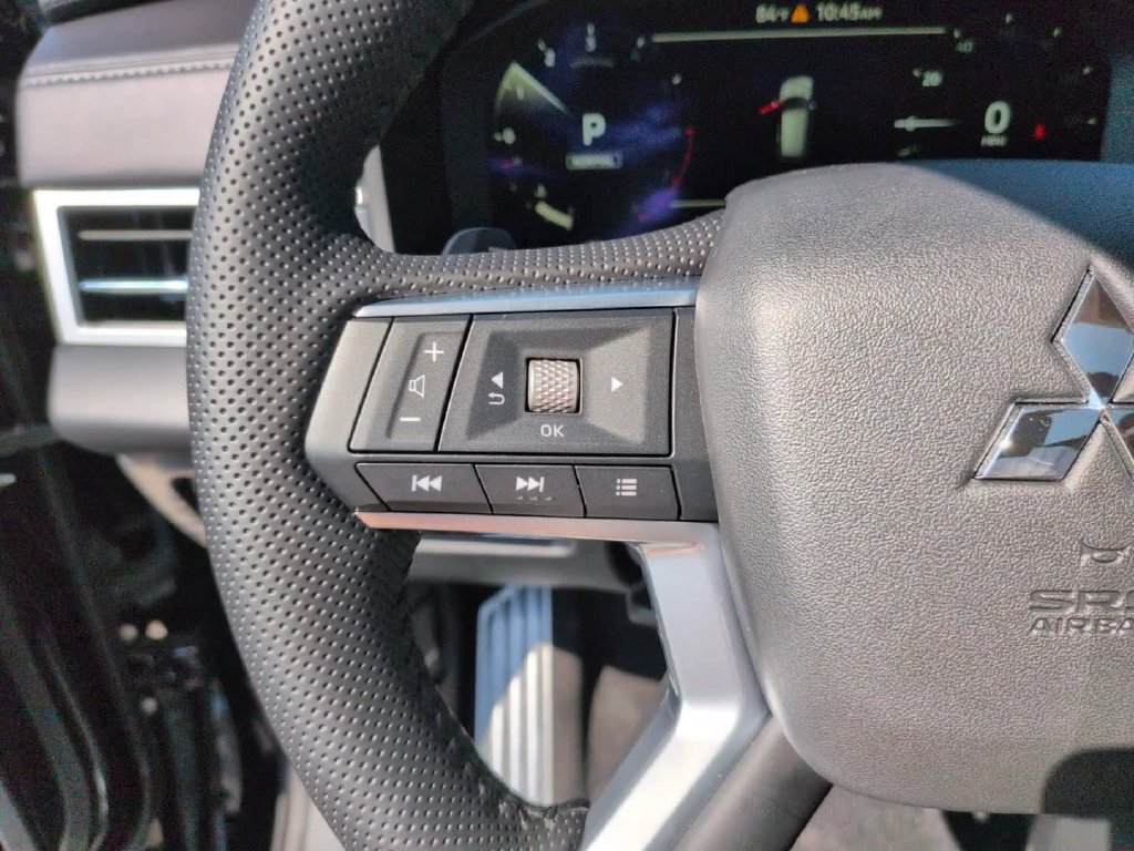 New 2026 Mitsubishi Outlander SEL FWD image 23