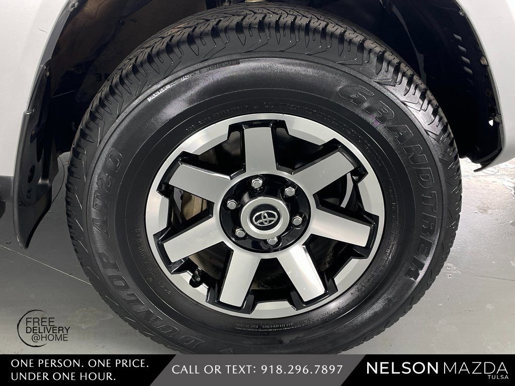 Used 2022 Toyota 4Runner TRD Off-Road image 14