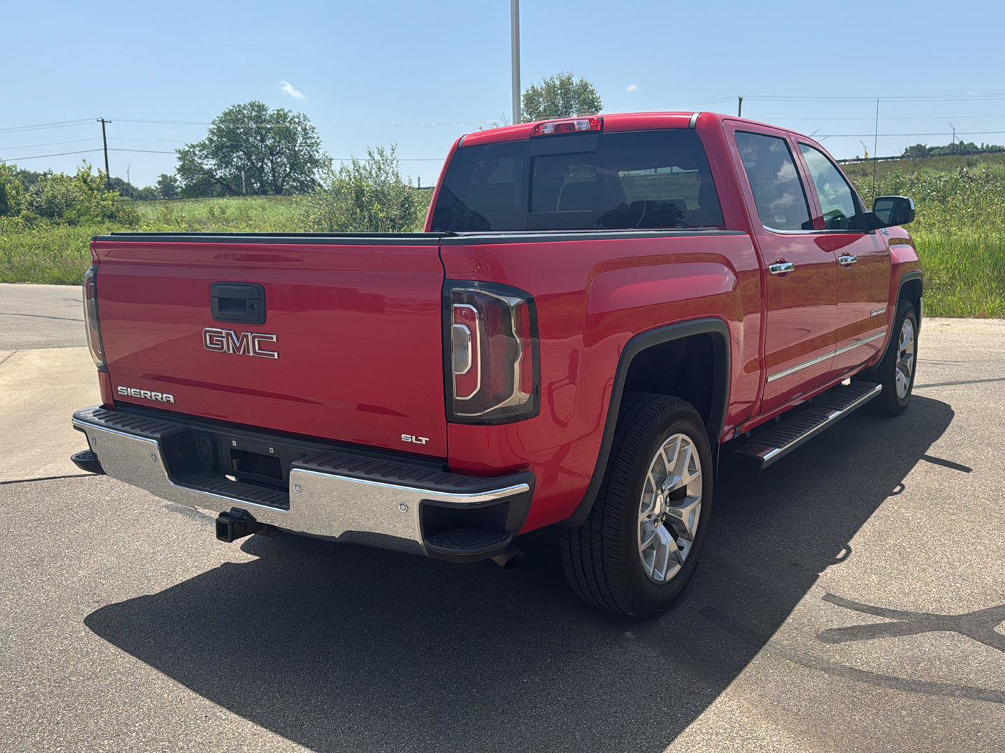 Used 2018 GMC Sierra 1500 SLT w/ SLT Premium Package AWD/4WD image 5