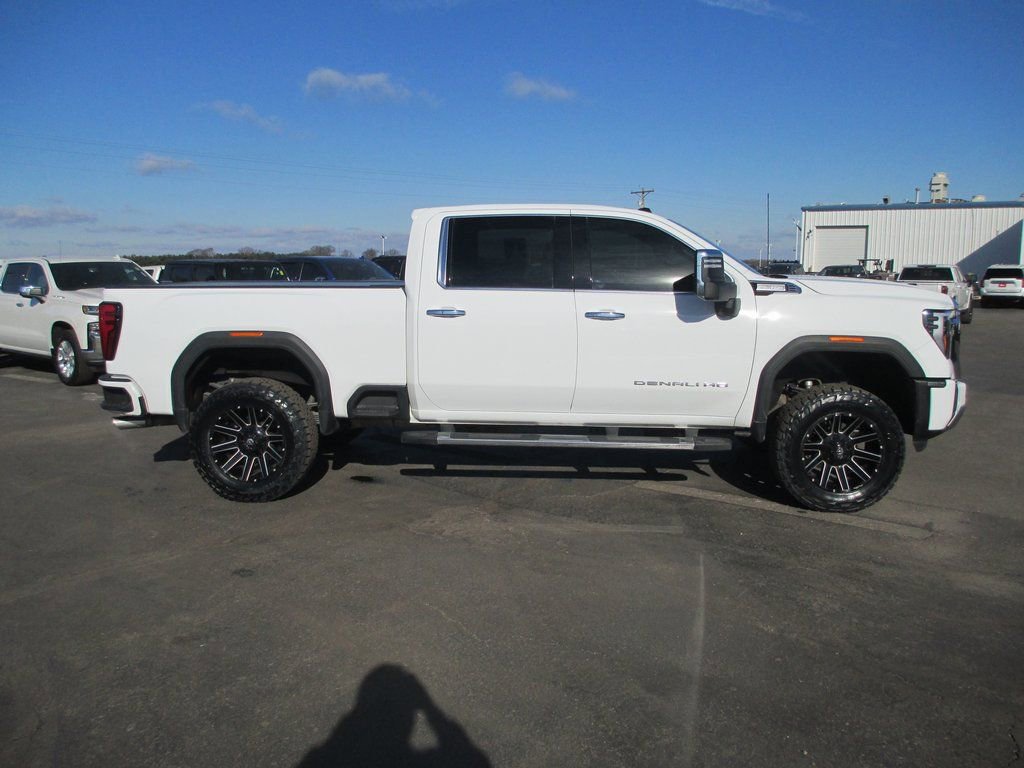 Used 2024 GMC Sierra 3500 Denali w/ Denali Reserve Package image 5
