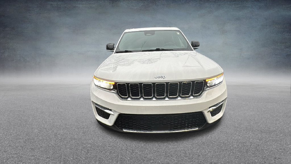 Used 2025 Jeep Grand Cherokee Limited 4xe AWD/4WD image 4