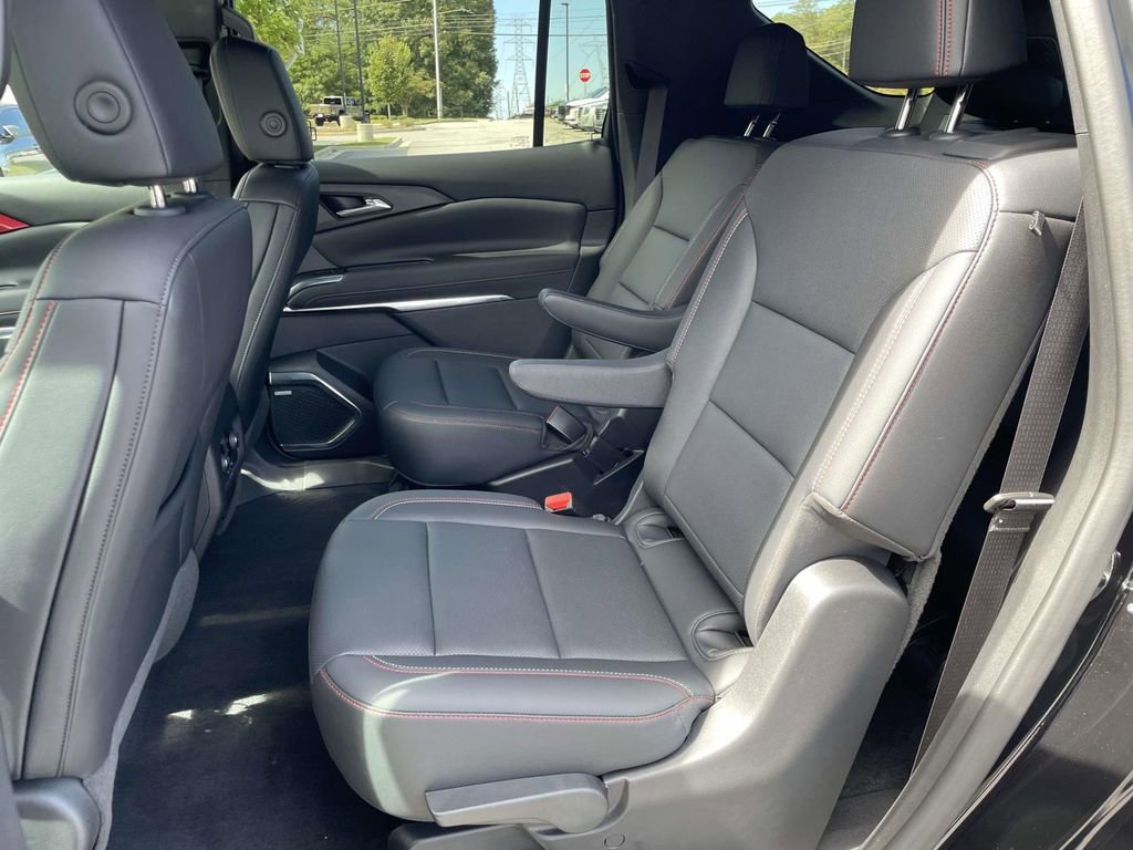 Used 2024 Chevrolet Traverse Z71 w/ Enhanced Driving Package image 15