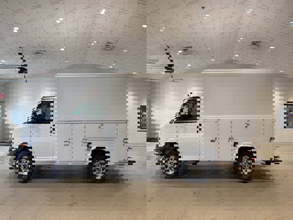 New 2025 GMC Savana 3500 w/ Power Convenience Package image 1