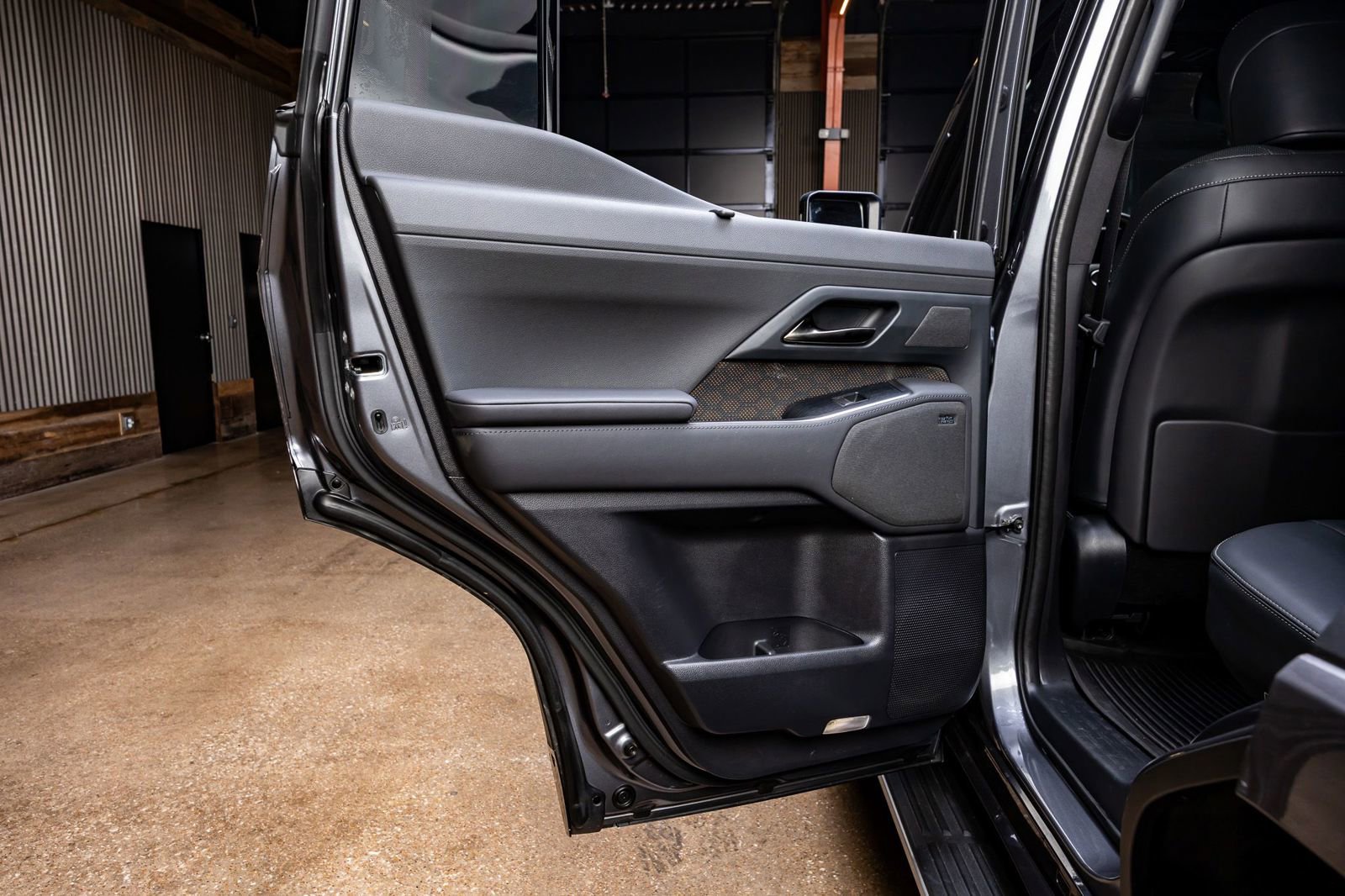 Used 2024 Lexus GX 550 image 39