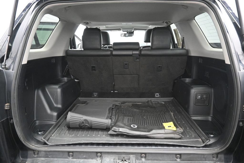Certified 2022 Toyota 4Runner Limited AWD/4WD image 32