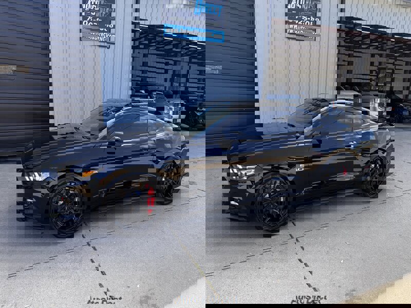 Used 2015 Ford Mustang GT Premium w/ Equipment Group 401A image 8