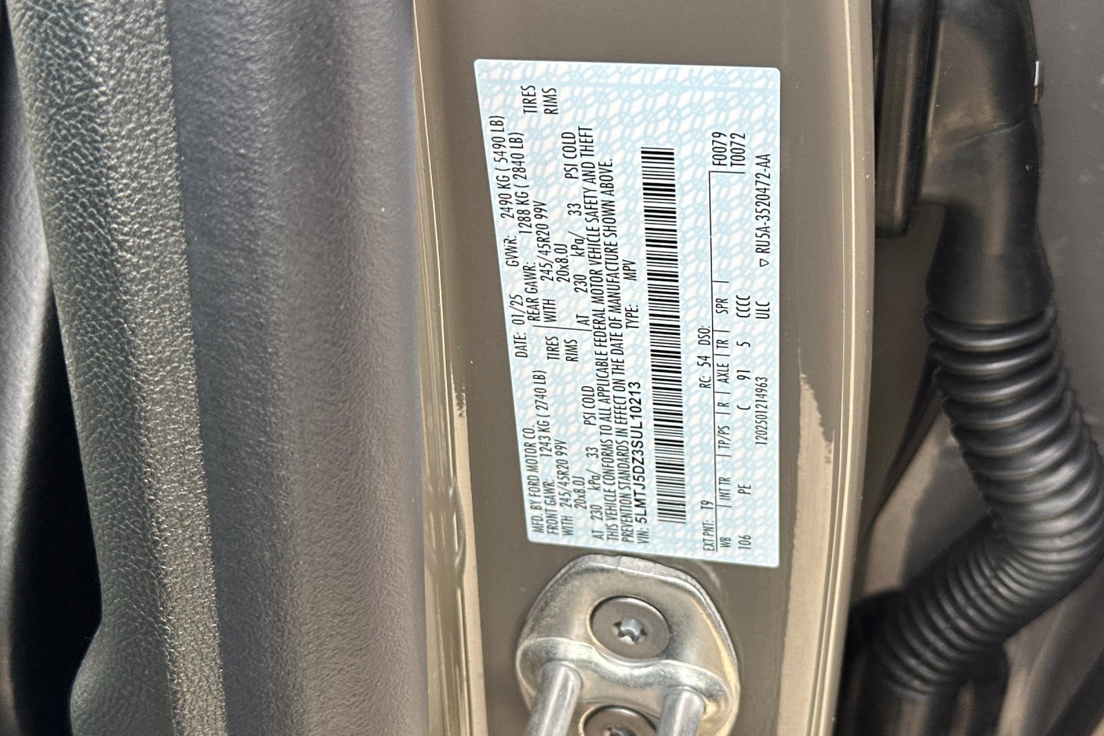 New 2025 Lincoln Corsair Grand Touring w/ Equipment Group 302A image 25
