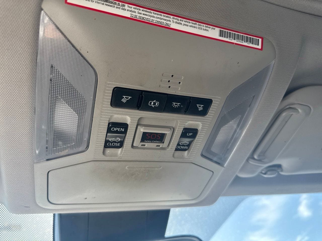 Used 2019 Toyota RAV4 XLE w/ Convenience Package FWD image 14