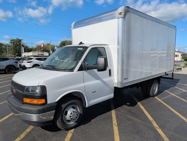 New 2026 Chevrolet Express 3500 w/ Power Convenience Package RWD image 2