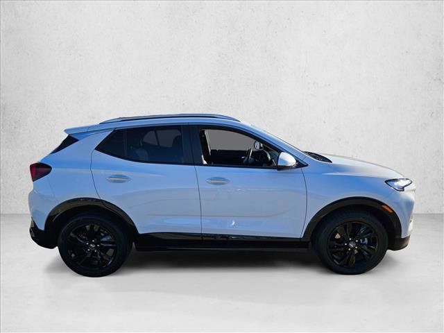 Used 2024 Buick Encore GX Sport Touring image 4