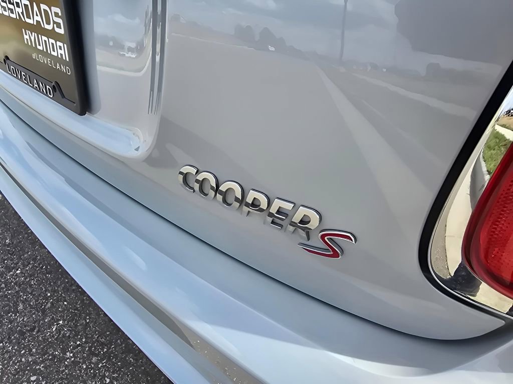 Used 2015 MINI Cooper S image 11