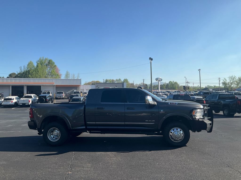 Used 2024 RAM 3500 Limited image 4
