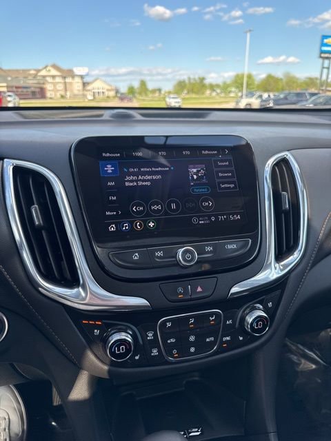 Used 2023 Chevrolet Equinox Premier image 23