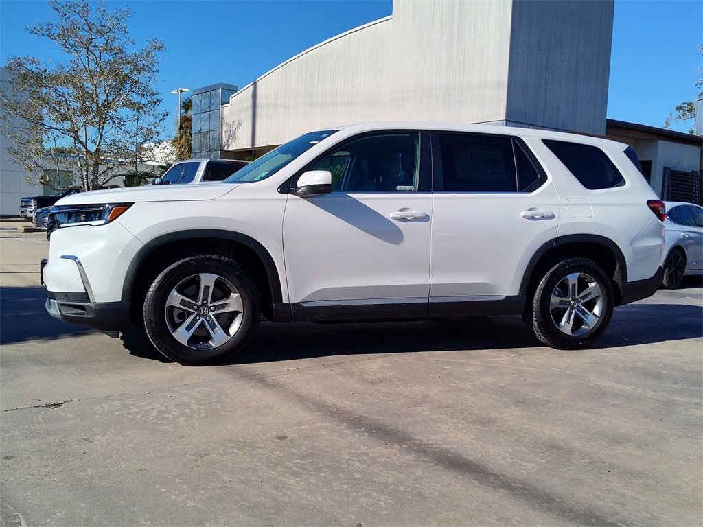 Certified 2025 Honda Pilot EX-L image 3