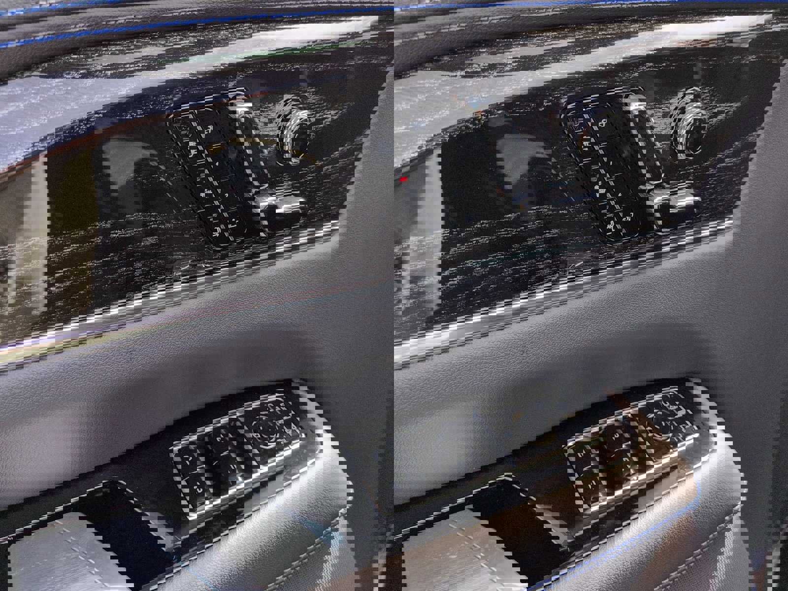 New 2026 Cadillac Escalade IQL Sport 1 image 11