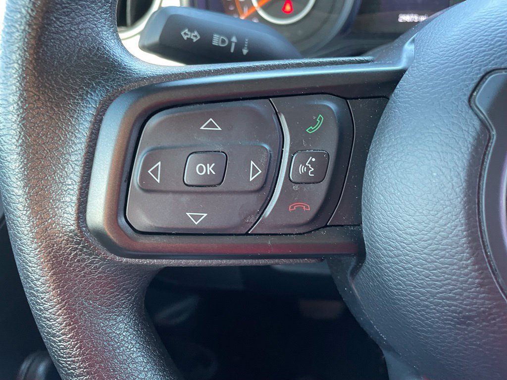 Used 2024 Jeep Gladiator Sport AWD/4WD image 12