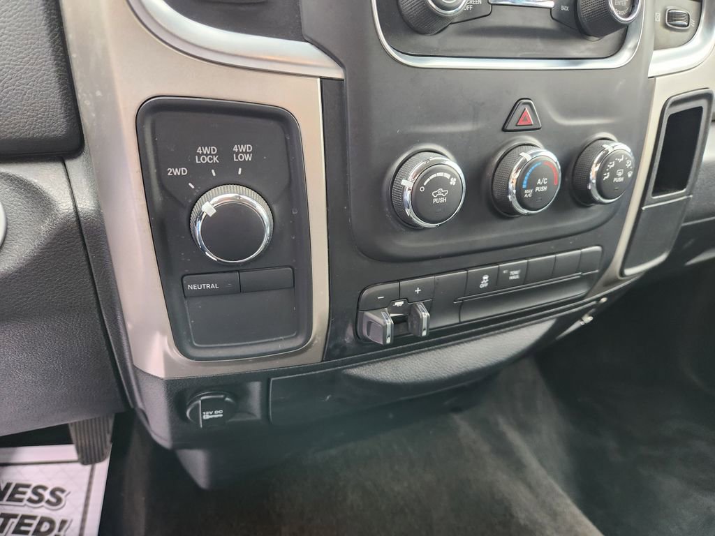 Used 2016 RAM 2500 SLT AWD/4WD image 24
