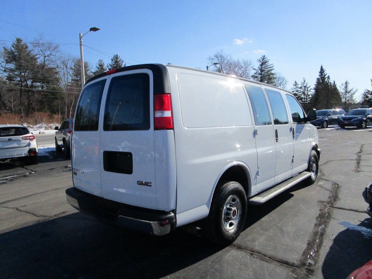 Used 2020 GMC Savana 2500 w/ Driver Convenience Package image 5