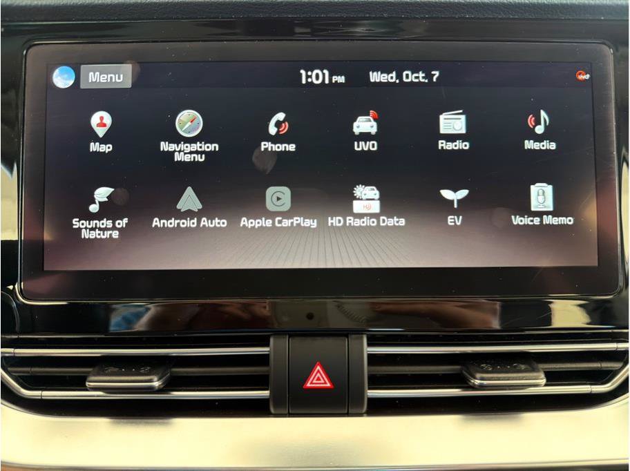 Used 2020 Kia Niro EX Premium w/ Cold Weather Package FWD image 22