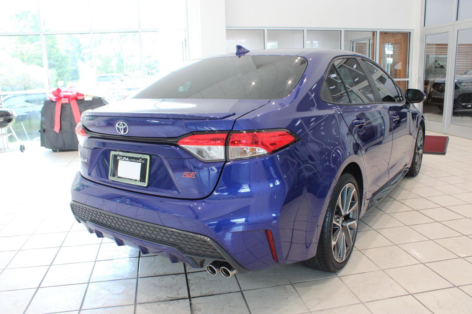 Used 2022 Toyota Corolla SE image 6
