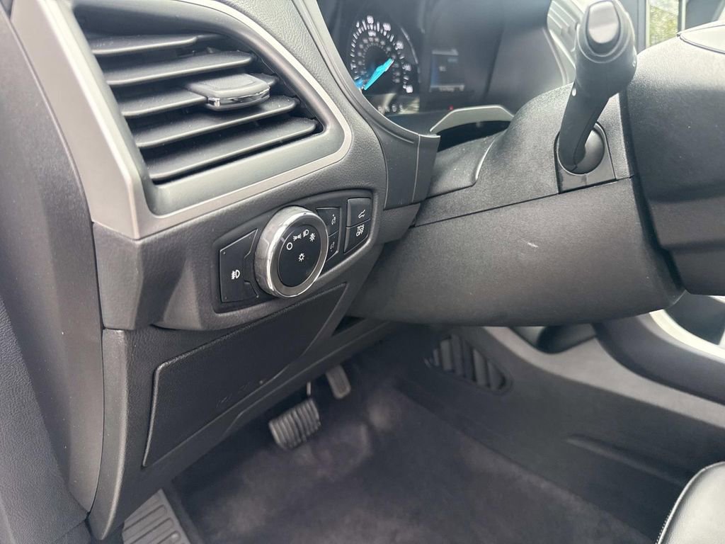 Used 2023 Ford Edge SEL w/ Convenience Package AWD/4WD image 22