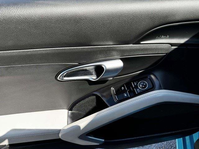 Used 2018 Porsche 718 Boxster S RWD image 18