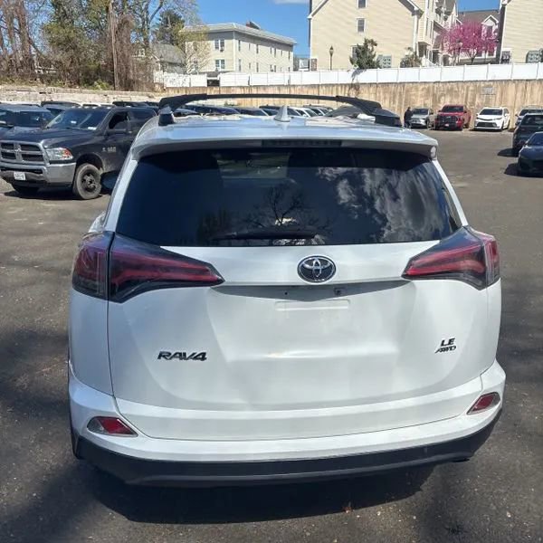 Used 2016 Toyota RAV4 LE image 4