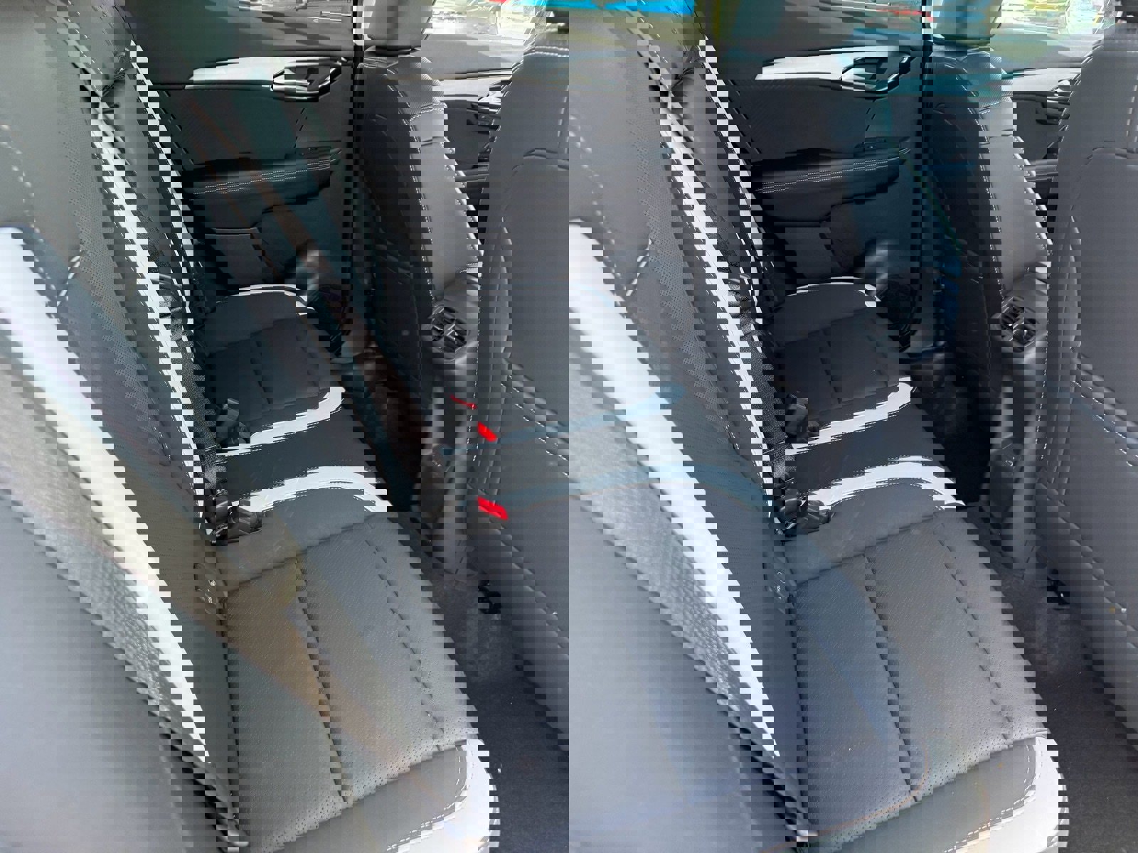 Used 2025 Buick Envision Sport Touring image 15