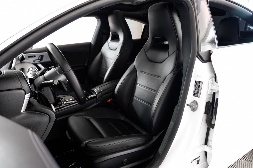 Used 2020 Mercedes-Benz CLA 250 image 32