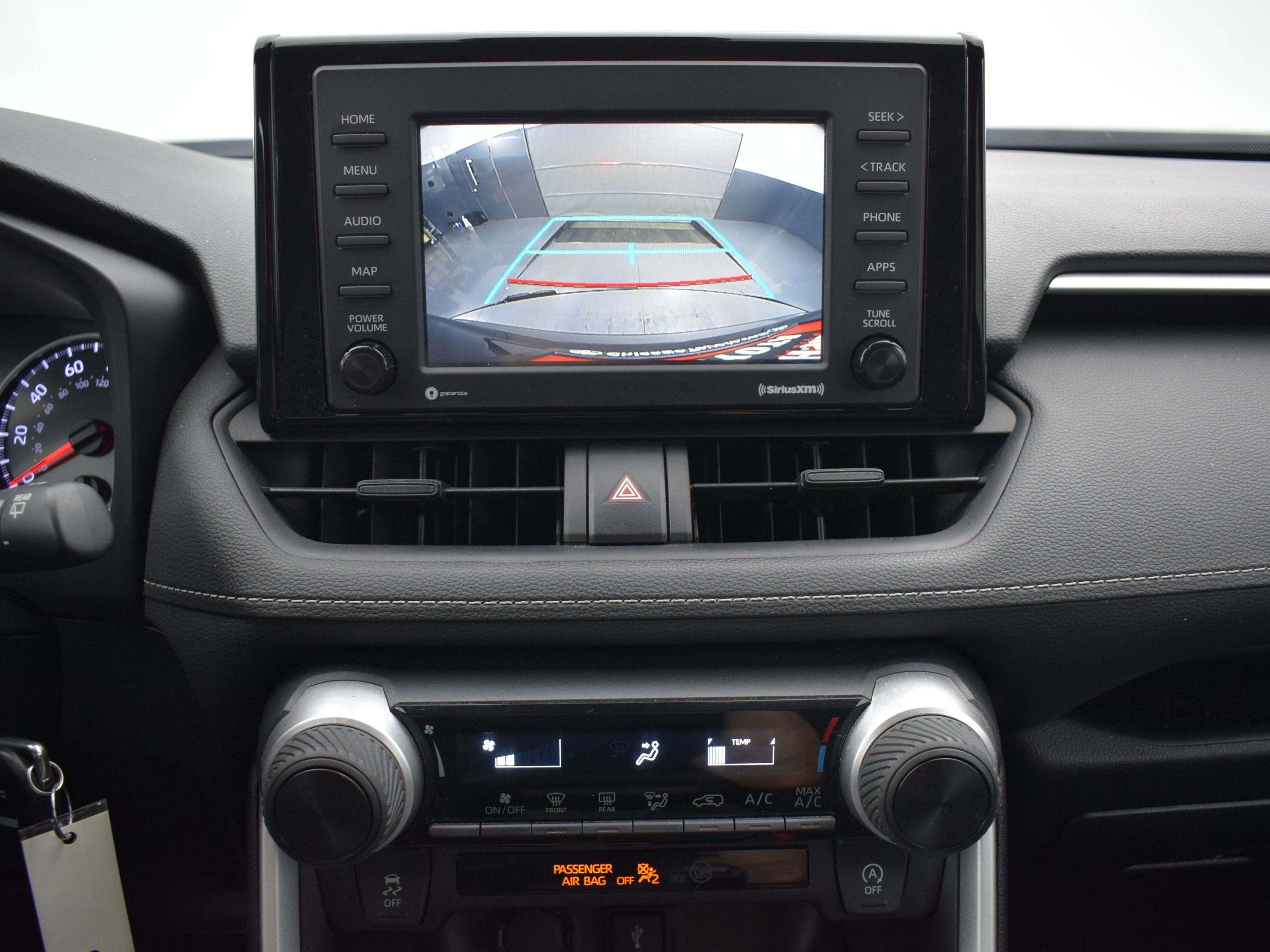 Used 2022 Toyota RAV4 LE image 15