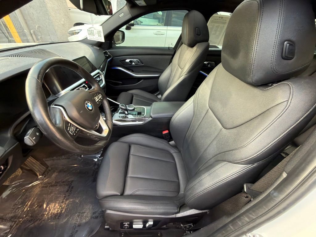 Used 2019 BMW 330i xDrive Sedan w/ Premium Package image 18