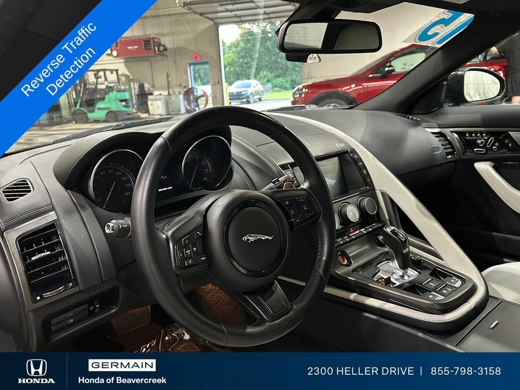 Used 2015 Jaguar F-TYPE S RWD image 17