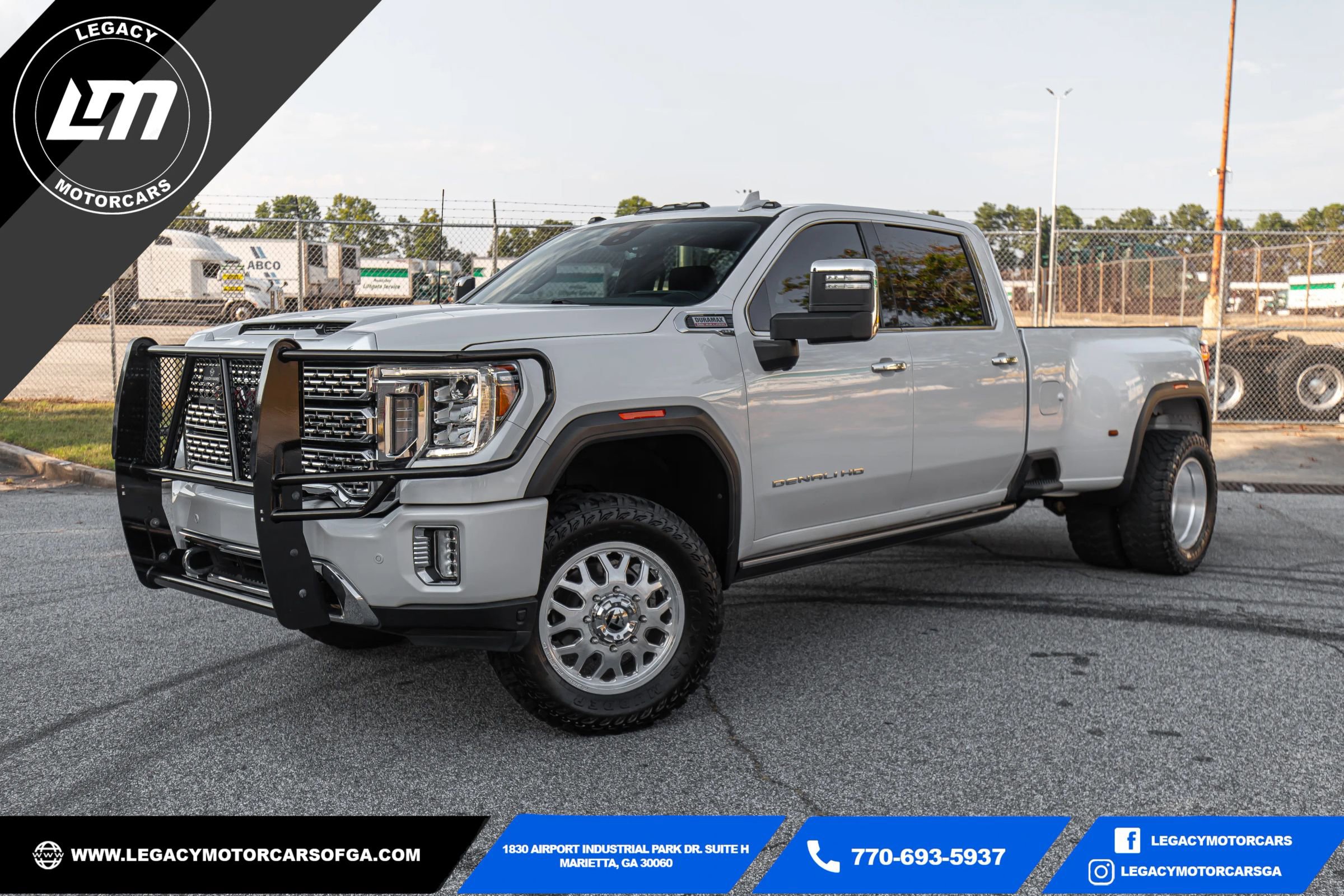 Used 2022 GMC Sierra 3500 Denali w/ Denali Ultimate Package image 1