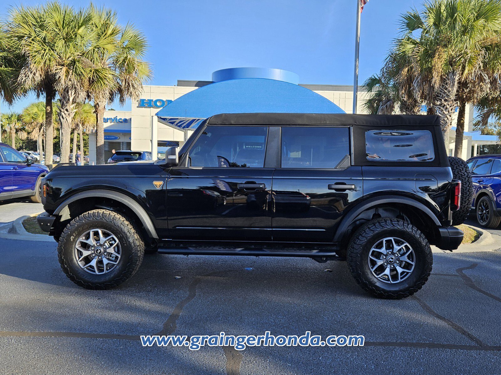 Used 2024 Ford Bronco Badlands video 2
