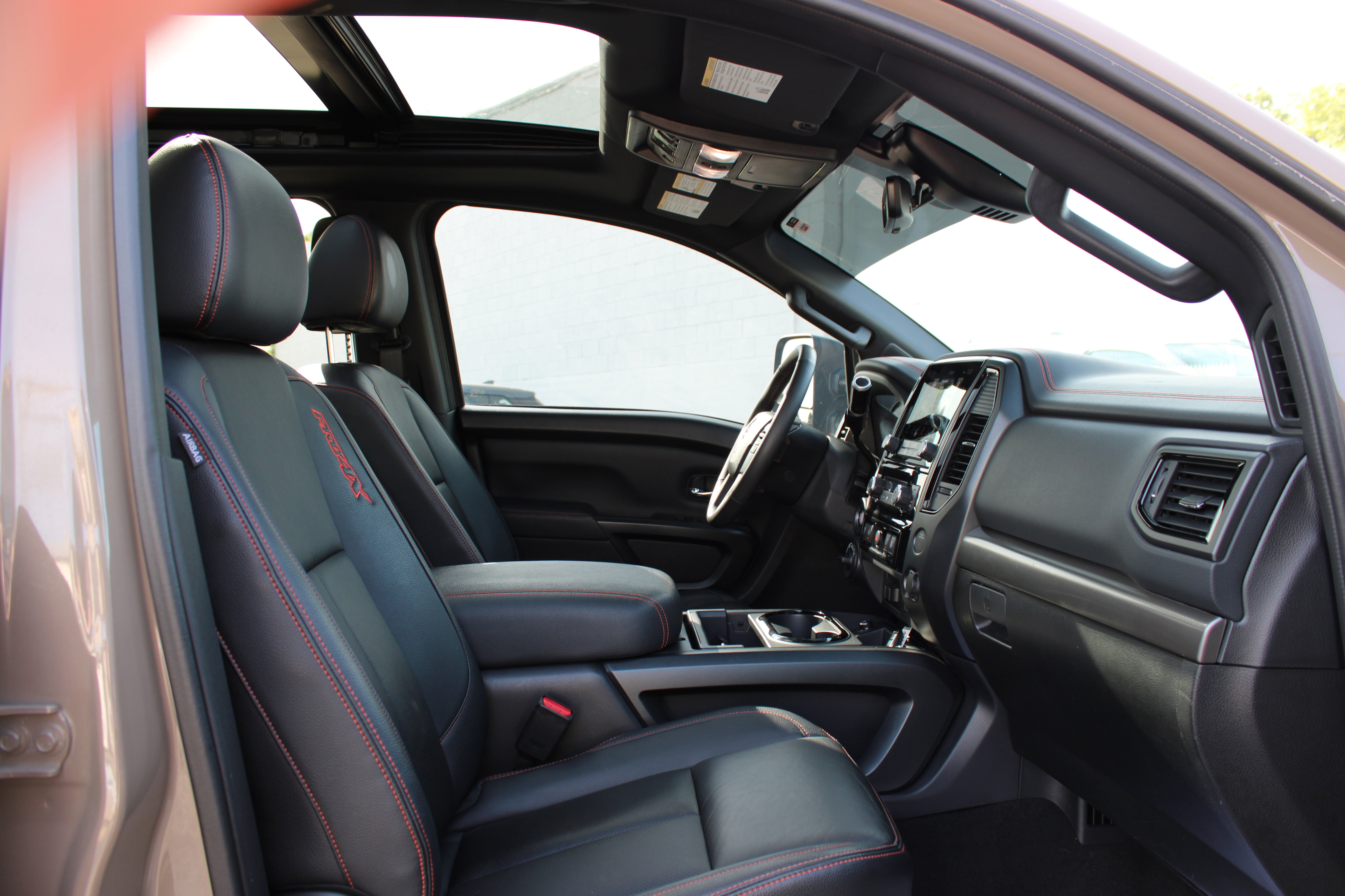 Certified 2024 Nissan Titan PRO-4X w/ Pro-4x Convenience Package AWD/4WD image 17