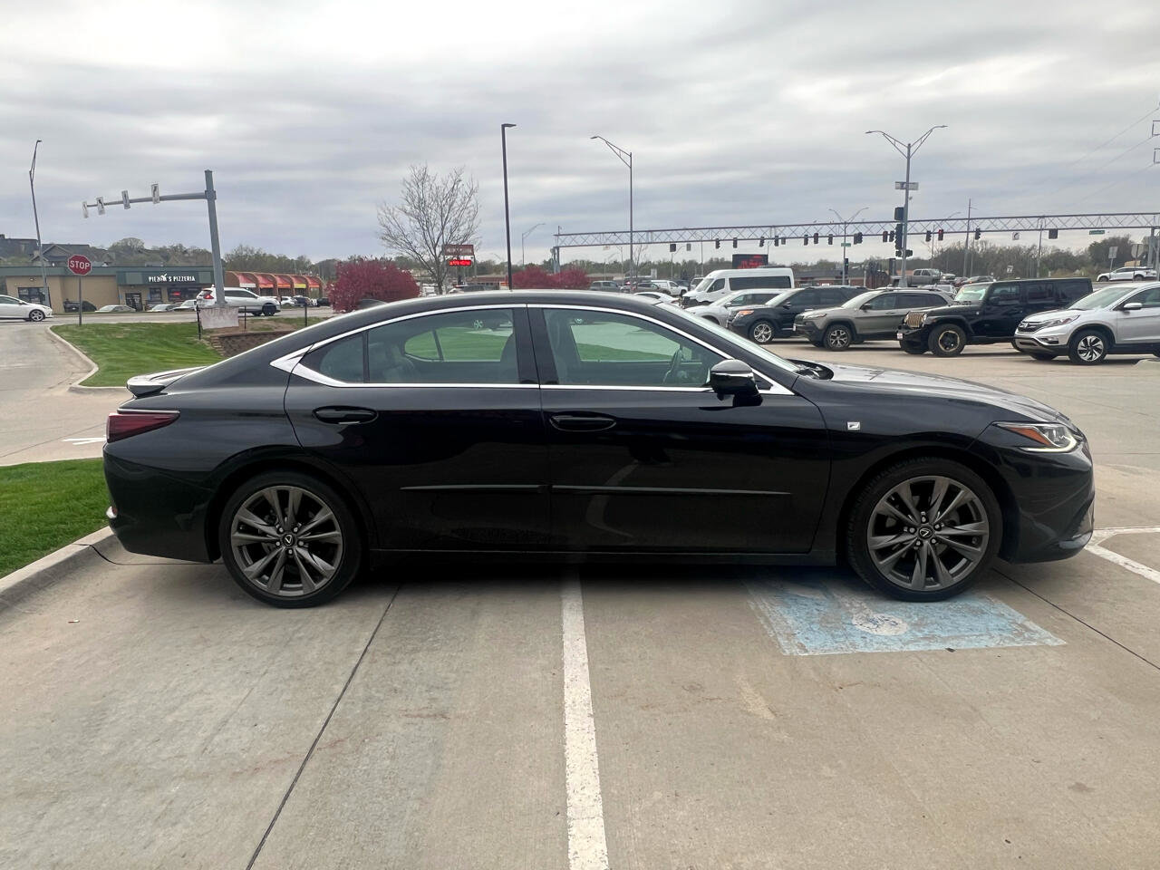 Used 2020 Lexus ES 350 F Sport image 5